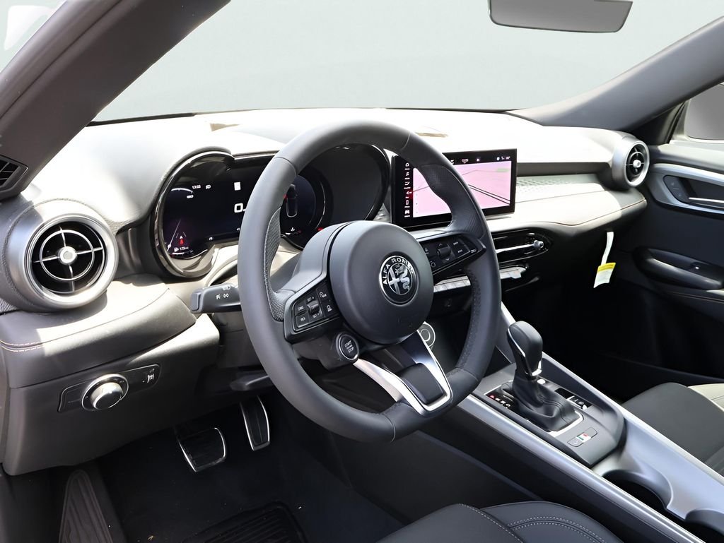 2025 Alfa Romeo Tonale Base - Photo 17