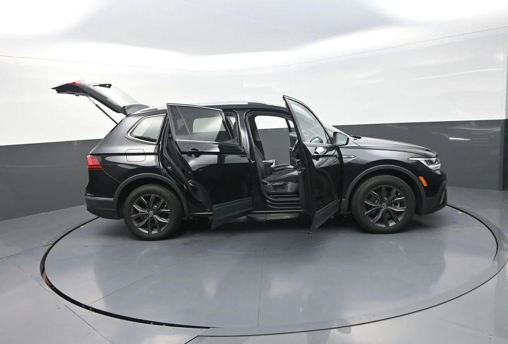 Used 2023 Black Volkswagen 2.0T SE image 36
