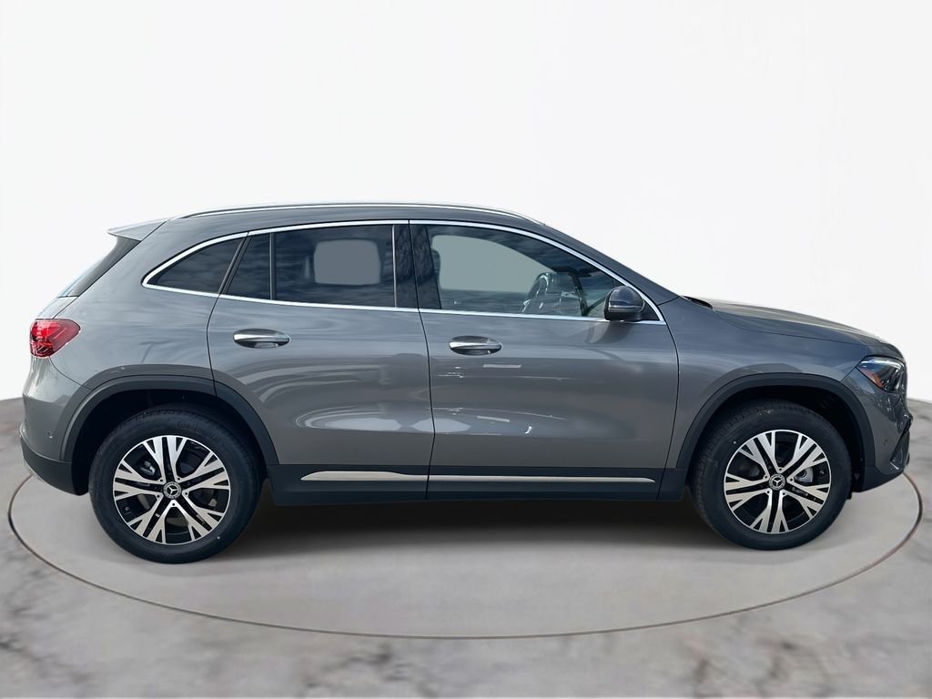 Used 2026 Mountain Grey Metallic Mercedes-Benz GLA 250 image 4