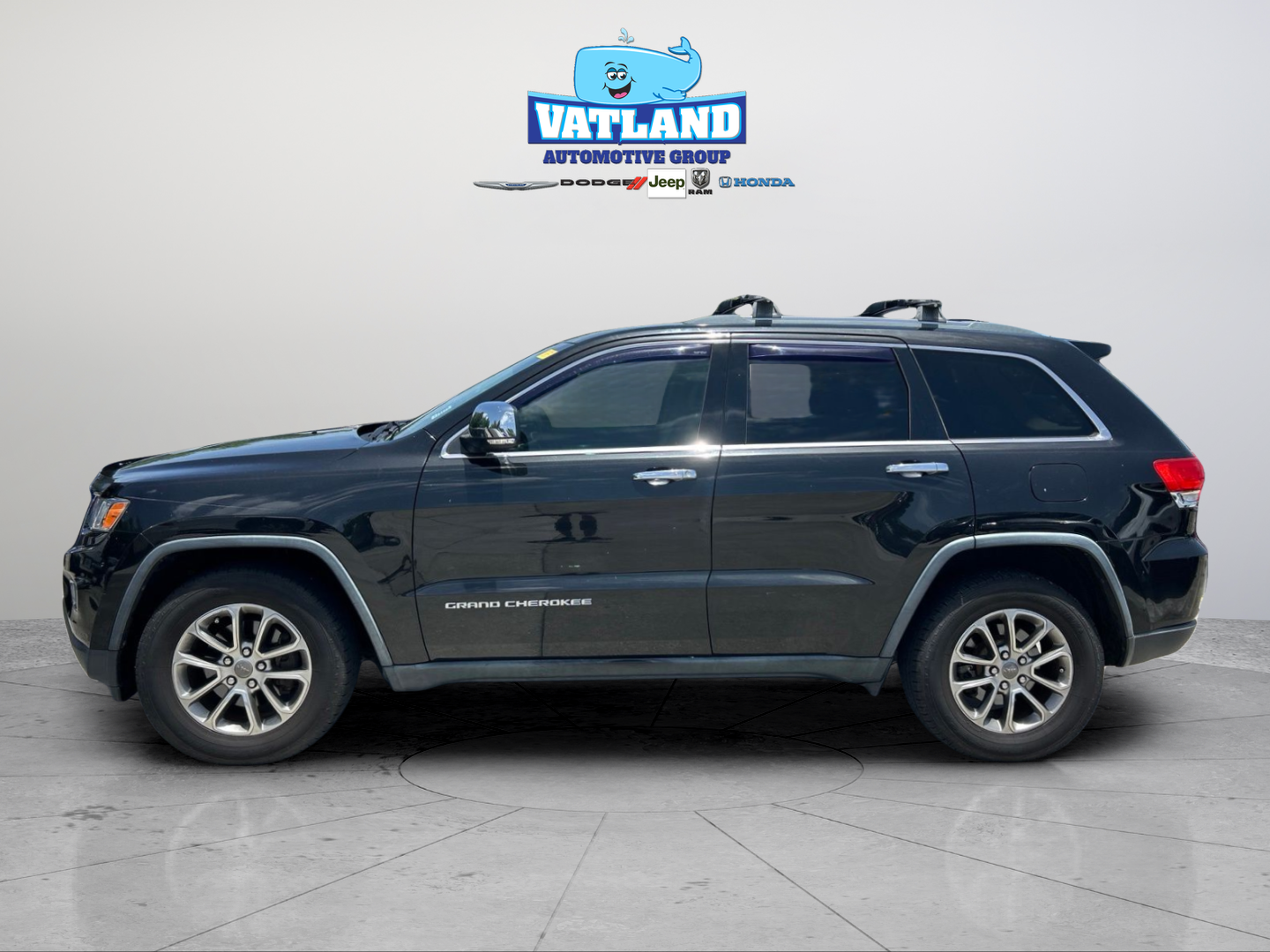 Used 2015 Black Jeep Limited image 2