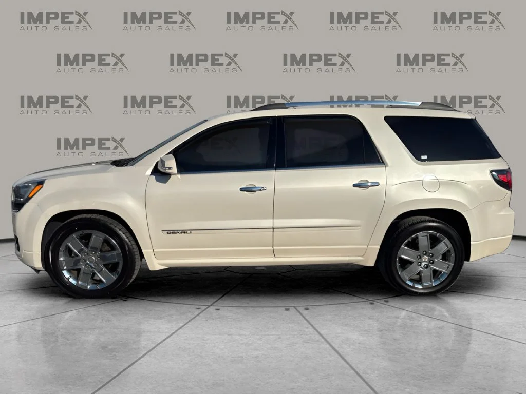 Used 2015 White GMC Denali image 2