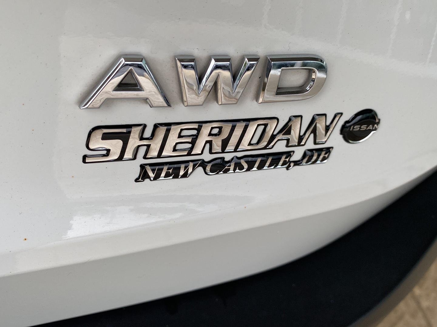 Certified Used 2023 Glacier White Nissan S image 8