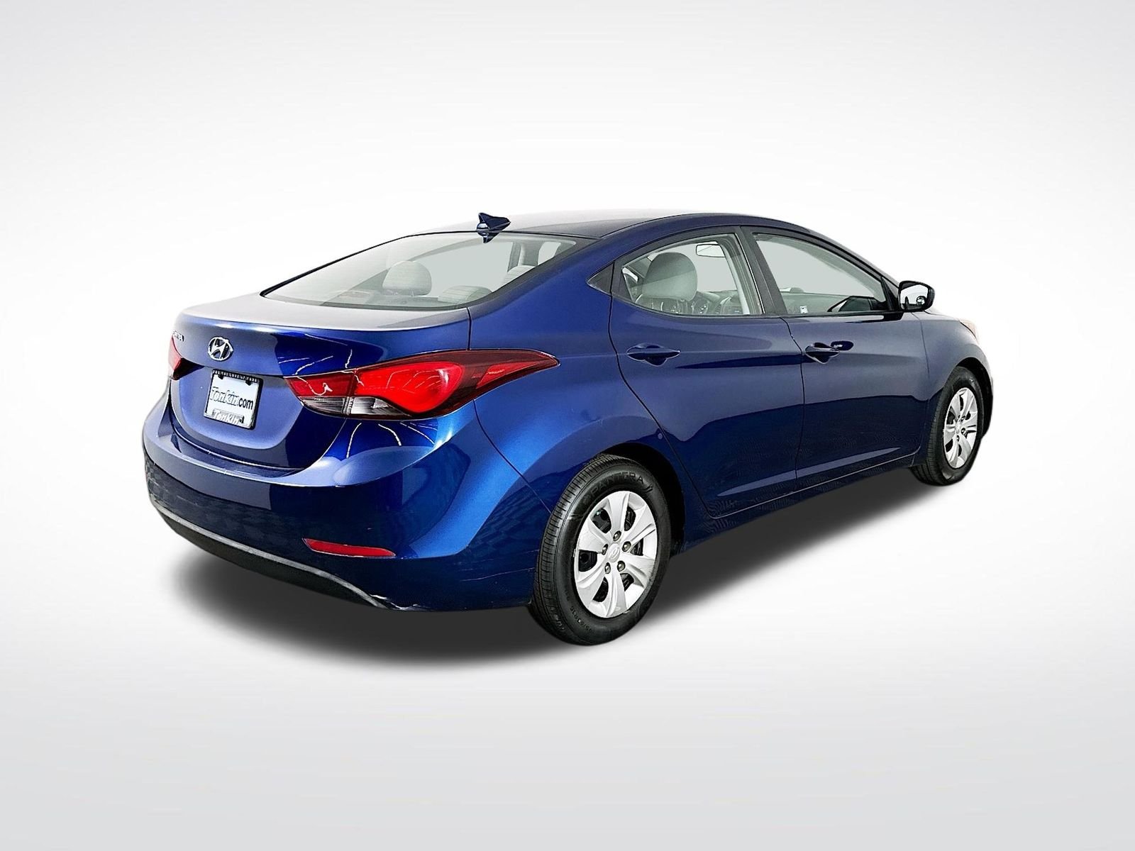 Used 2016 Lakeside Blue Hyundai SE image 8