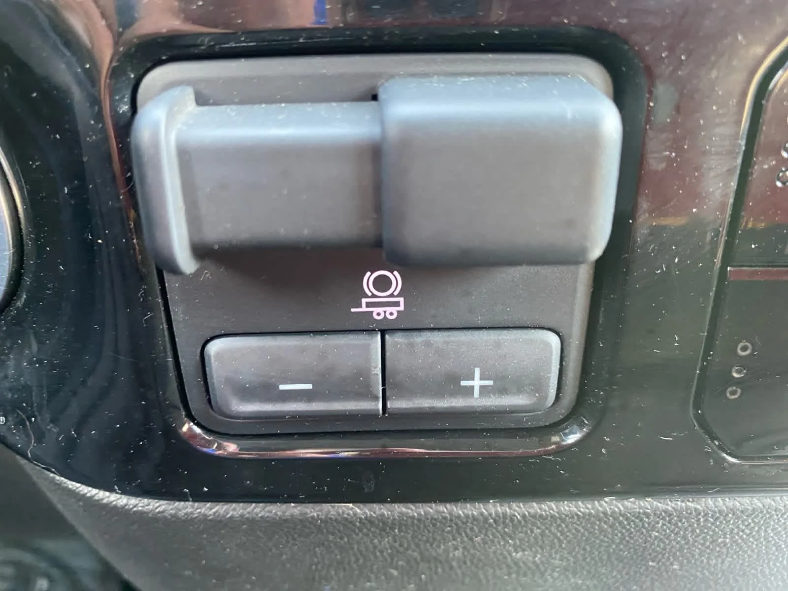 Used 2022 NORTHSKY BLUE METALLIC Chevrolet RST image 24