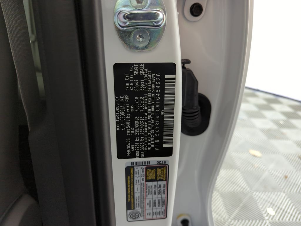 New 2026 Glacial White Pearl Kia S image 40
