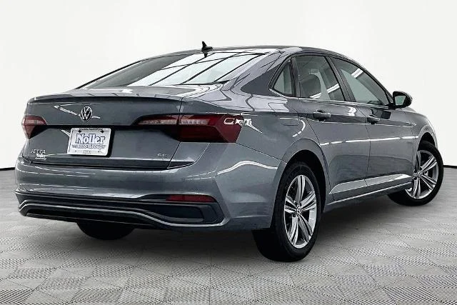 Certified 2024 Volkswagen Jetta SE with VIN 3VWEM7BU6RM047785 for sale in Kansas City
