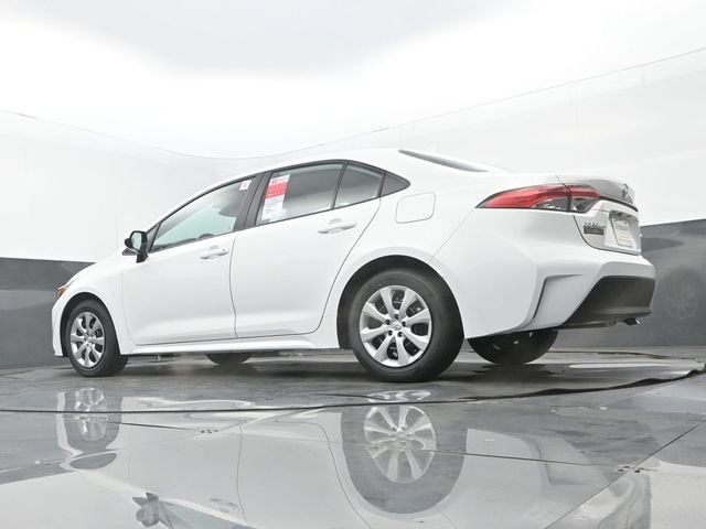 New 2026 Ice Cap Toyota LE image 23