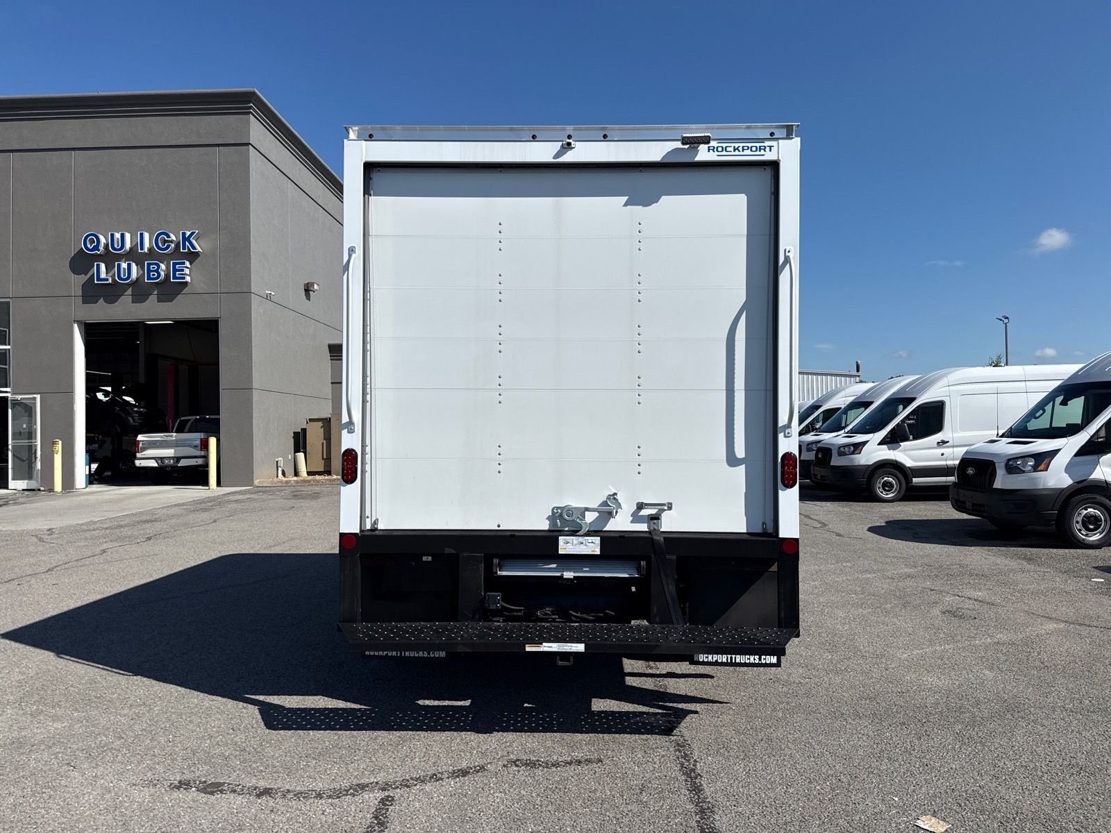 New 2026 Oxford White Ford E-450 DRW image 4