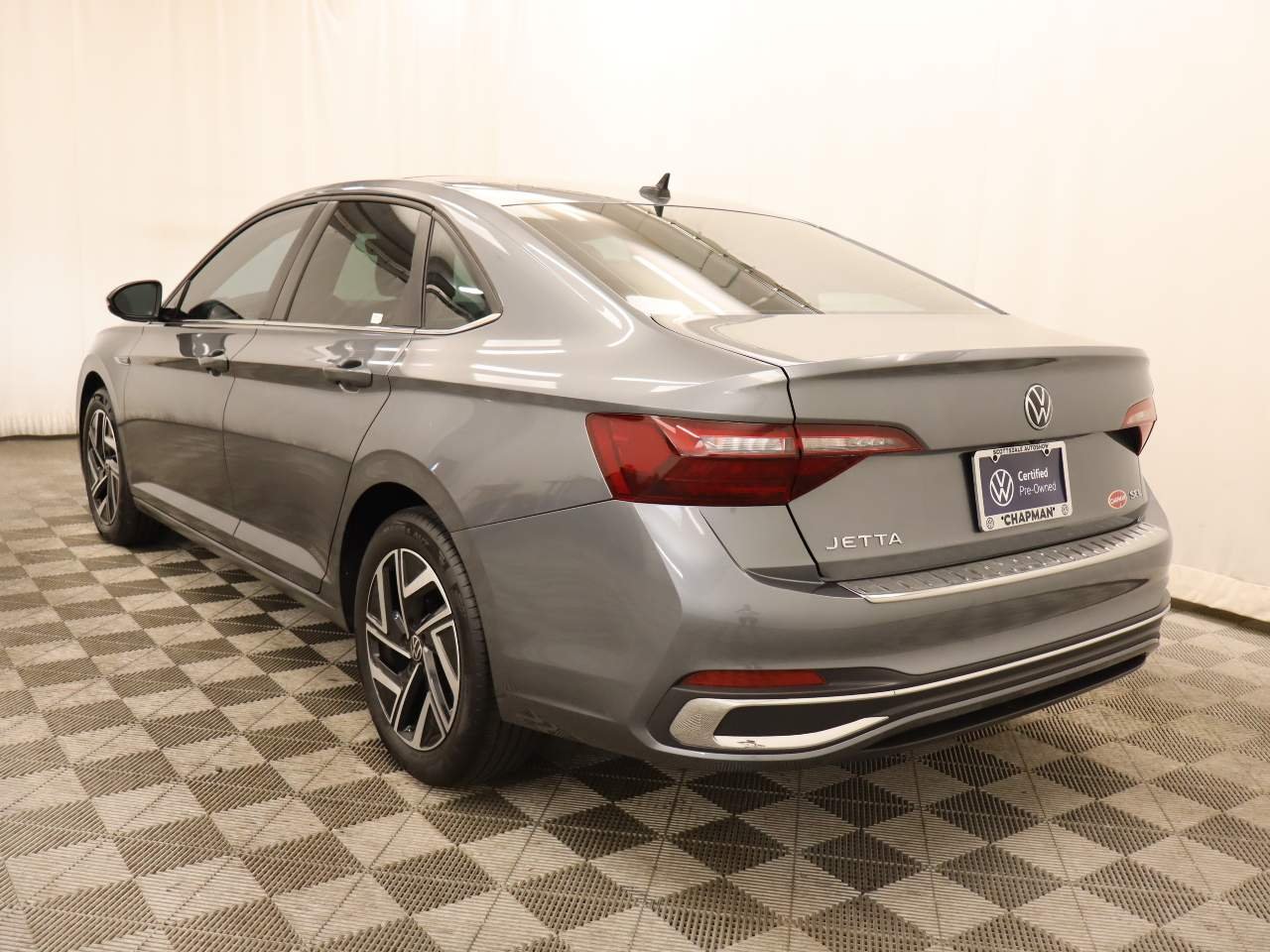 Certified Used 2024 Platinum Gray Metallic Volkswagen SEL image 4