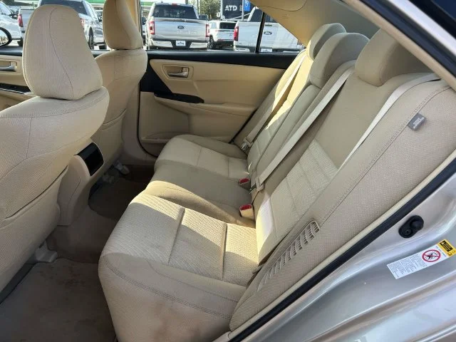 Used 2016  Toyota LE image 12