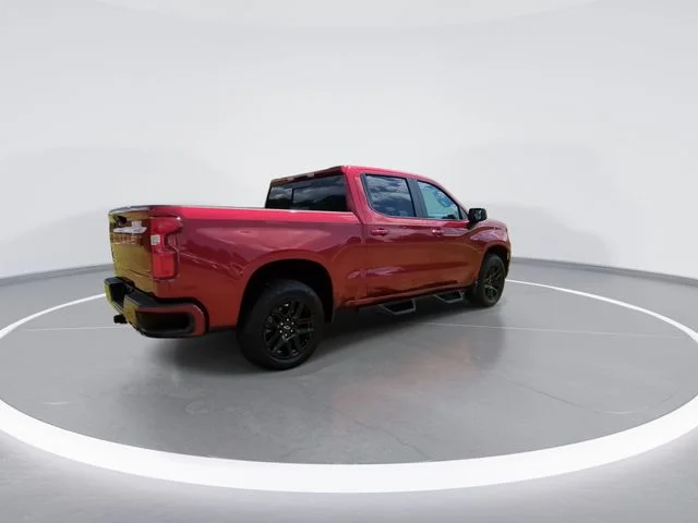 Used 2025 Red Chevrolet RST image 8