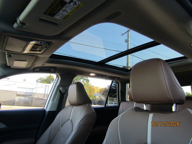 Certified Used 2024 Pearl Toyota Platinum image 17