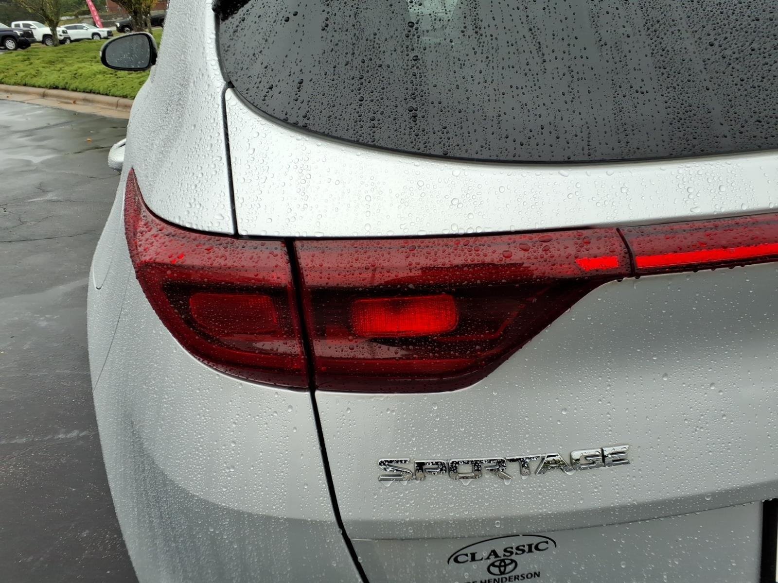 Used 2021 Snow White Pearl Kia LX image 17