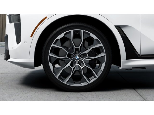 New 2027 White BMW X7 40i image 7