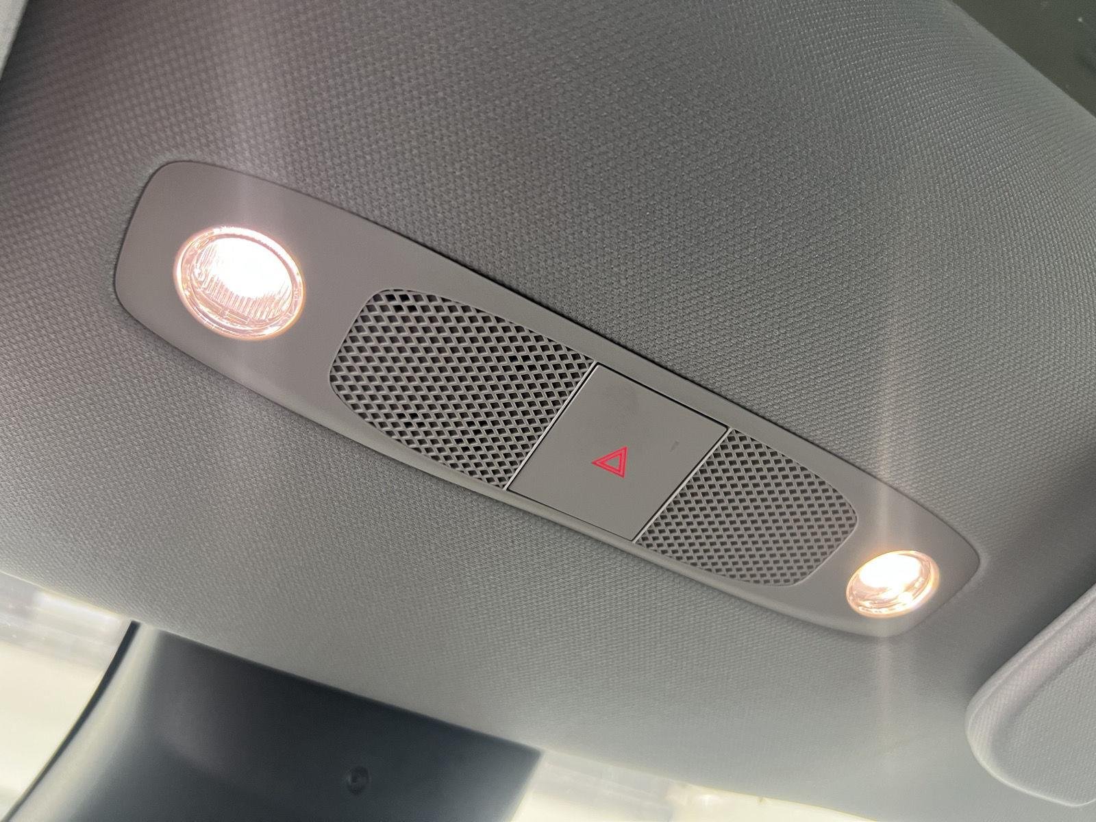 2020 Tesla Model Y Long Range - Photo 19