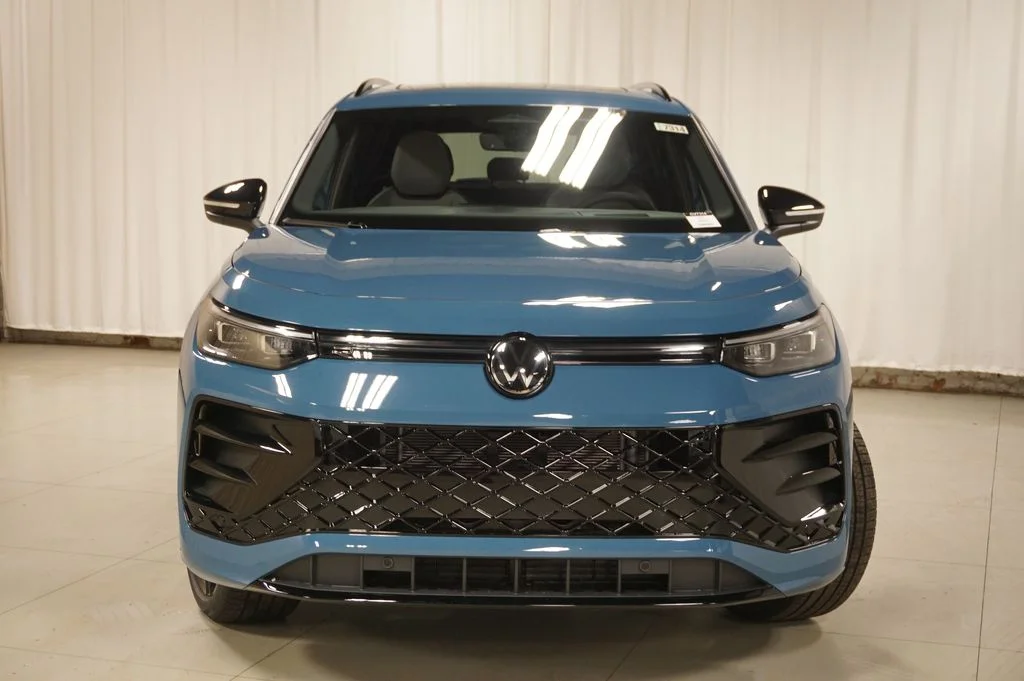 New 2026 Monterey Blue Pearl Volkswagen 2.0T SE R-Line Black image 5