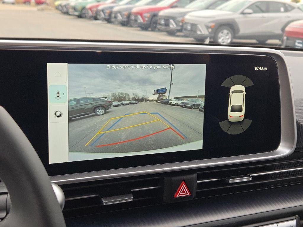 New 2025 White Hyundai SE image 26