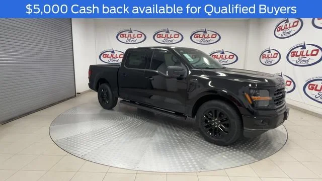 New 2026 Agate Black Metallic Ford XLT image 2
