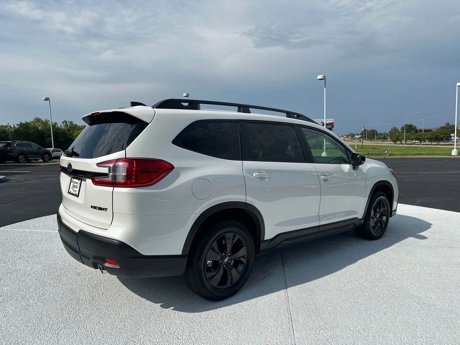 New 2026 CRYSTAL WHITE PEARL Subaru Premium 7-Passenger image 7
