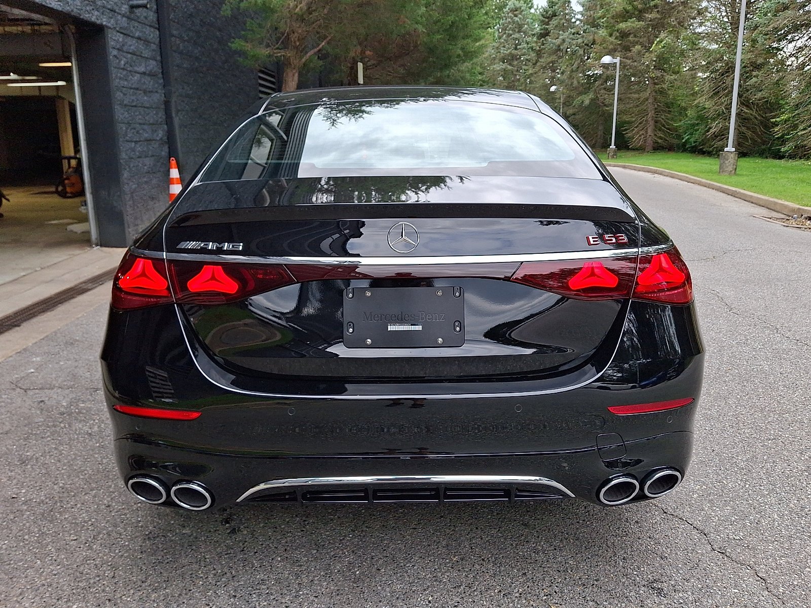 2027 Mercedes-Benz AMG® E 53 Hybrid Sedan AWD 4MATIC® photo 26