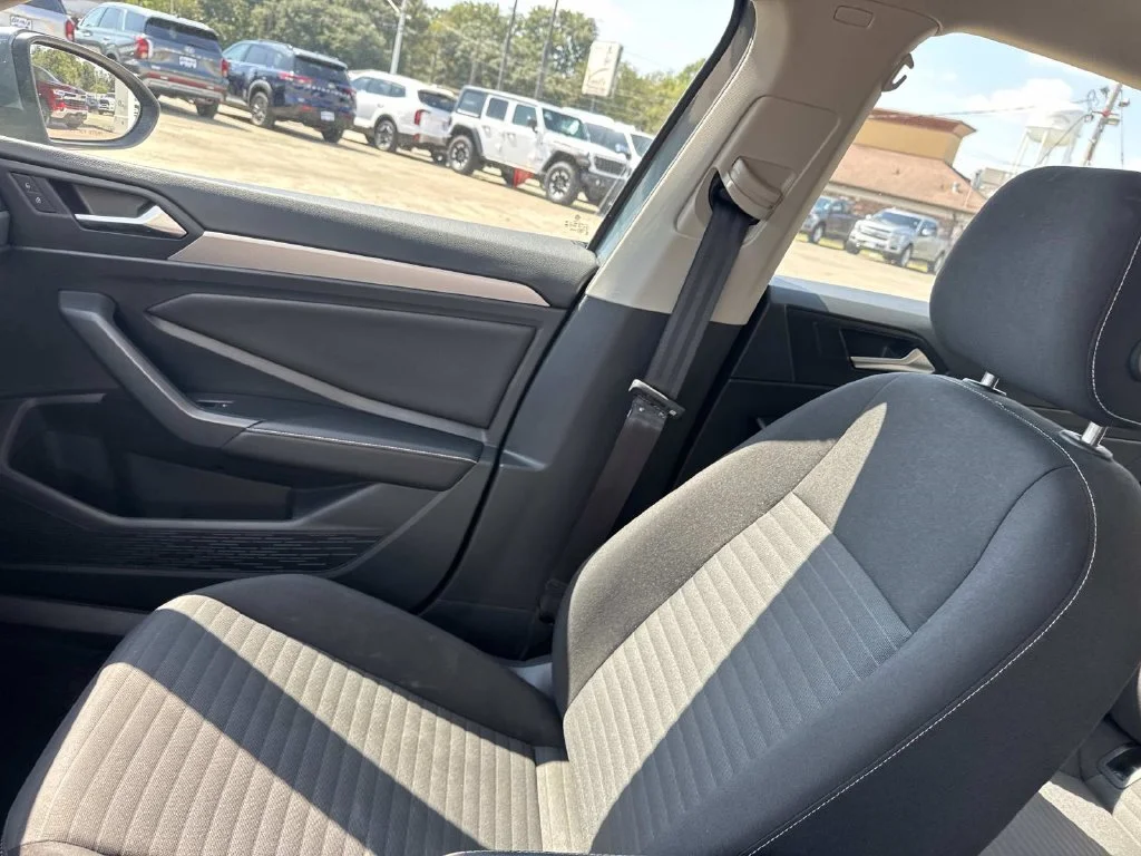 Used 2024 Gray Volkswagen 1.5T S image 22