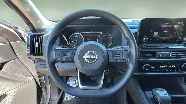 Used 2025 Silver Nissan S image 12