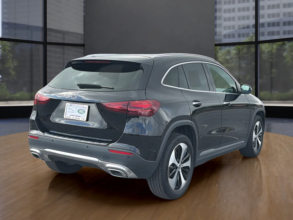 Used 2025 Black Mercedes-Benz GLA 250 image 16