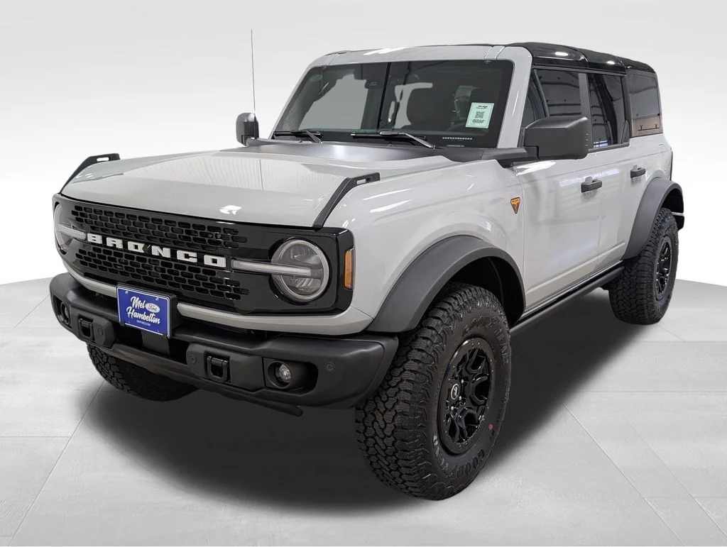 New 2026 Avalanche Gray Ford Badlands® image 19
