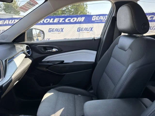 Used 2025 Gray Chevrolet LT image 27