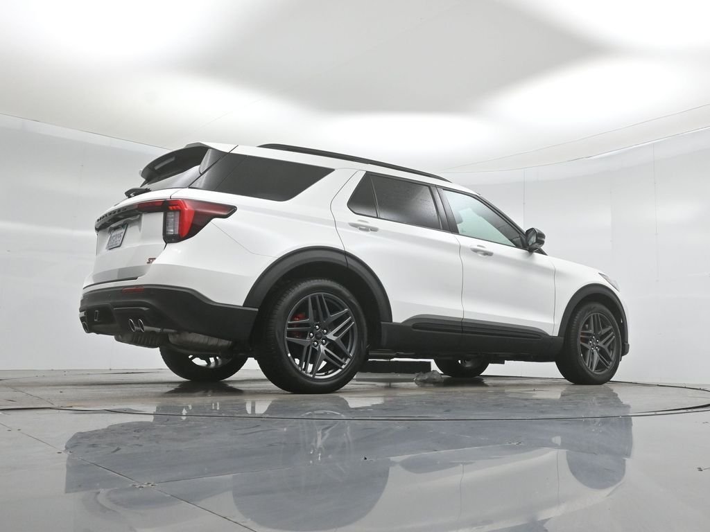 New 2026 Star White Metallic Tri-Coat Ford ST image 50