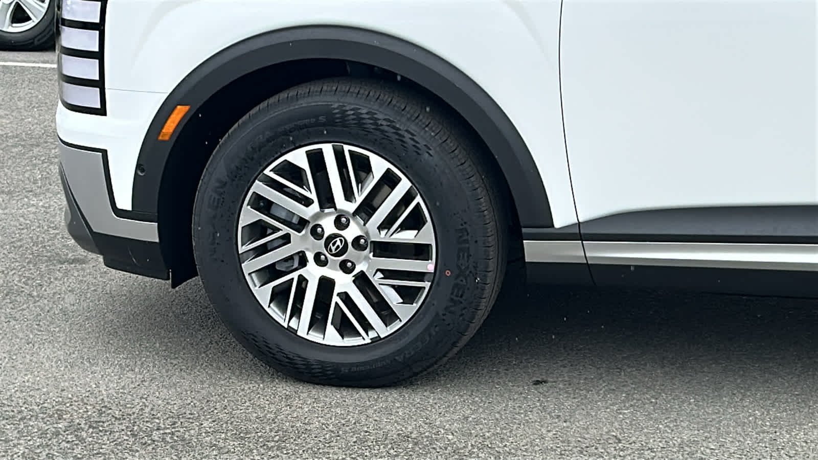 New 2026 Creamy White Pearl Hyundai SEL Premium AWD image 9