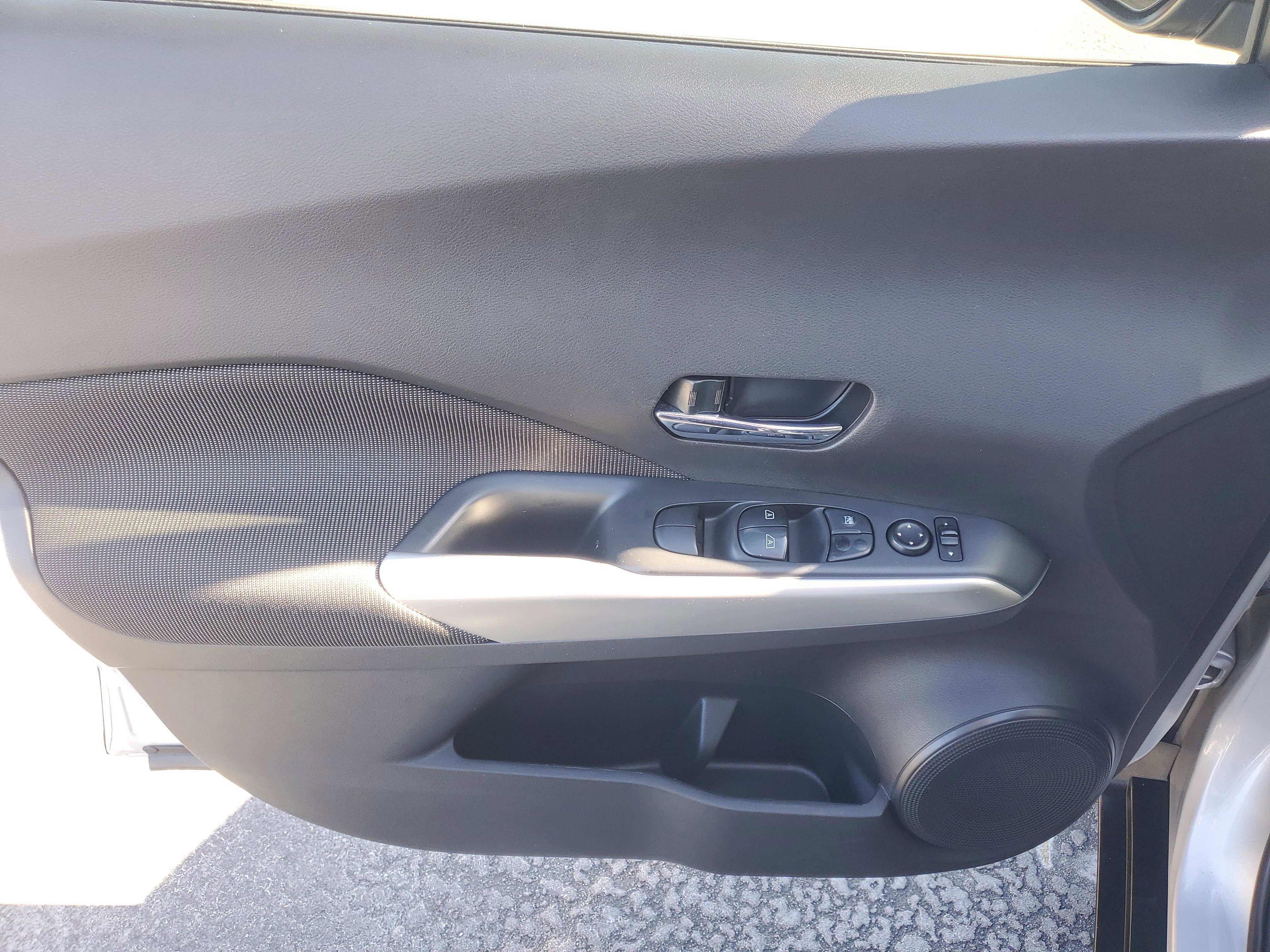 Used 2020 Brilliant Silver Metallic Nissan SV image 17
