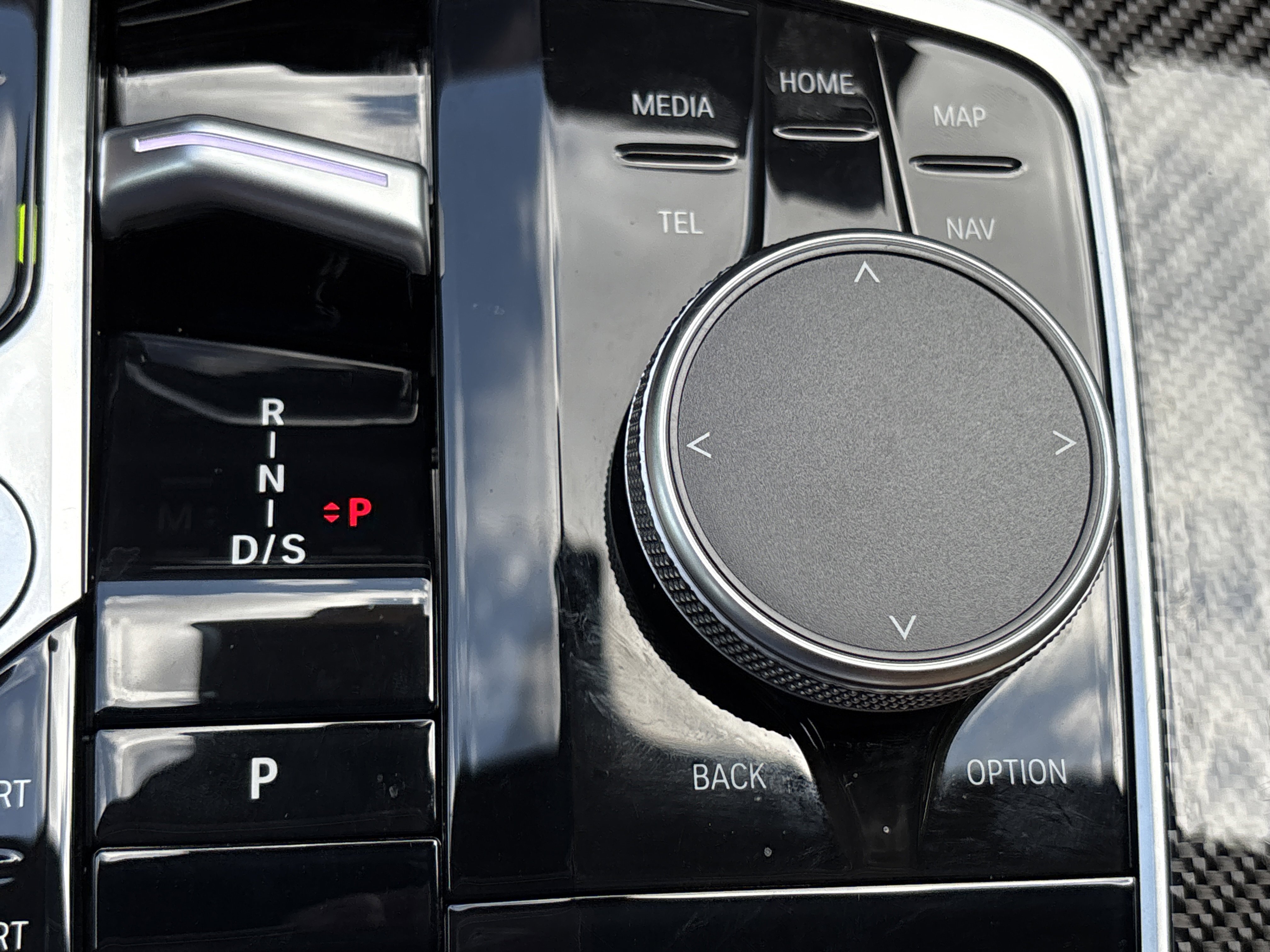 Used 2025 Mineral White Metallic BMW M60i image 51