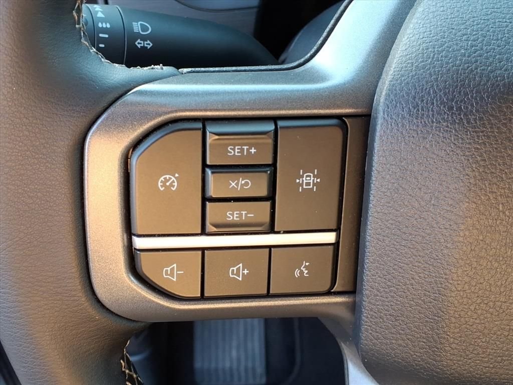 2025 FORD F-150 - Image 18