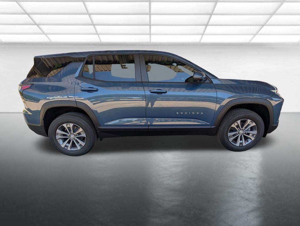 2027 Chevrolet Equinox LT - Photo 31