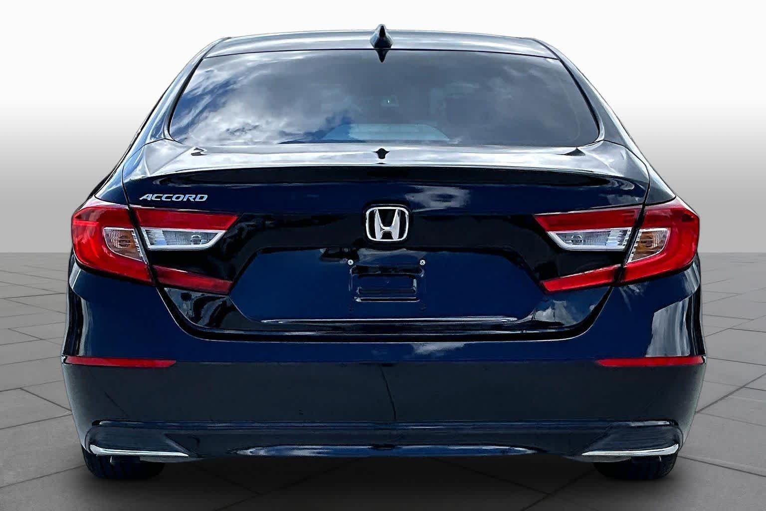 Used 2020 Crystal Black Pearl Honda EX image 5