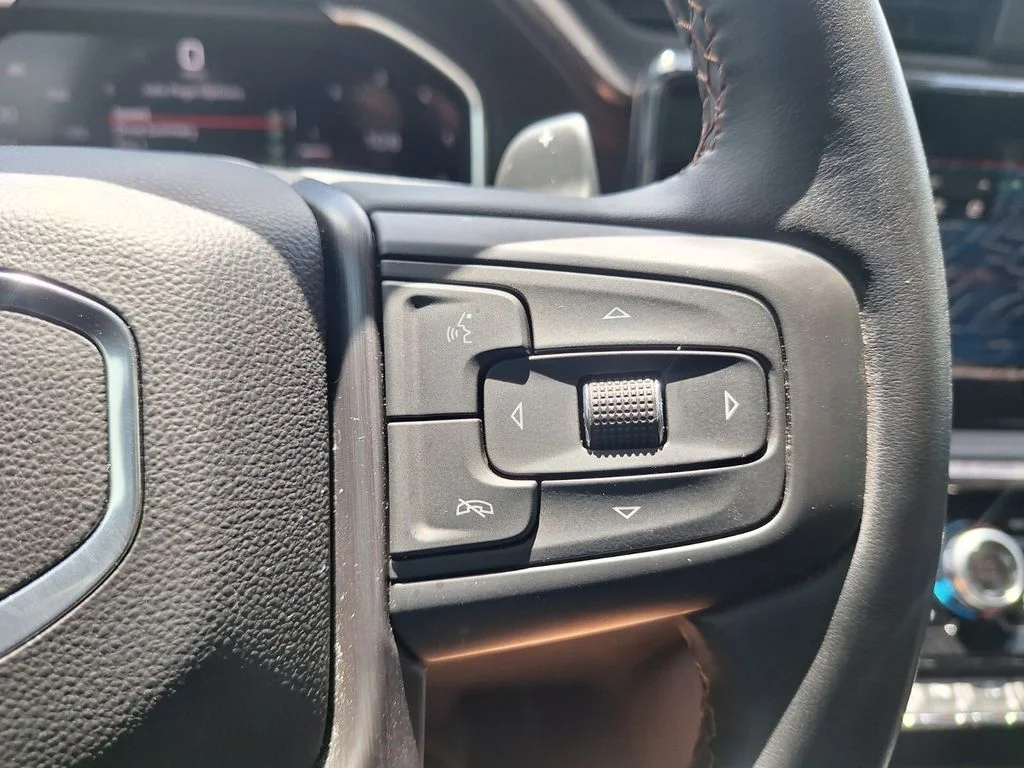 Used 2024 Silver GMC AT4 image 14