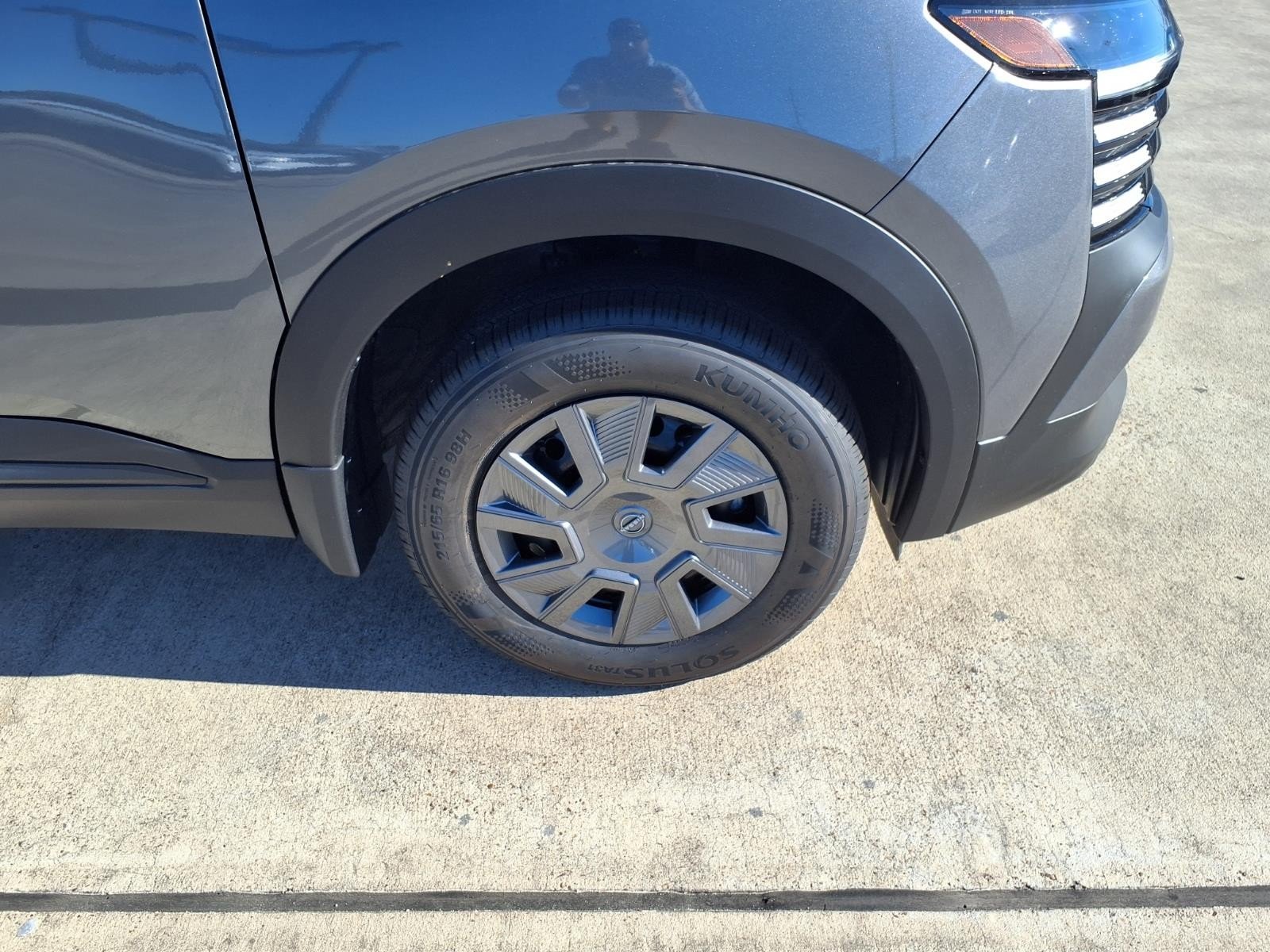 2027 Nissan Kicks photo 9 of 26