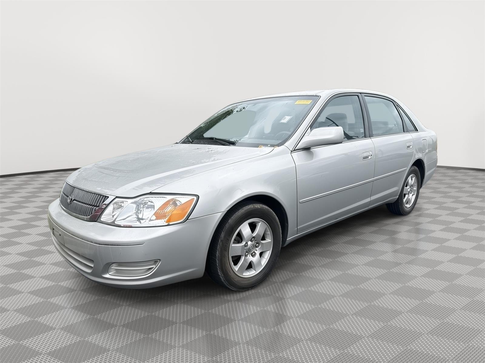 Used 2002 Toyota Avalon XL with VIN 4T1BF28B82U209325 for sale in Kansas City