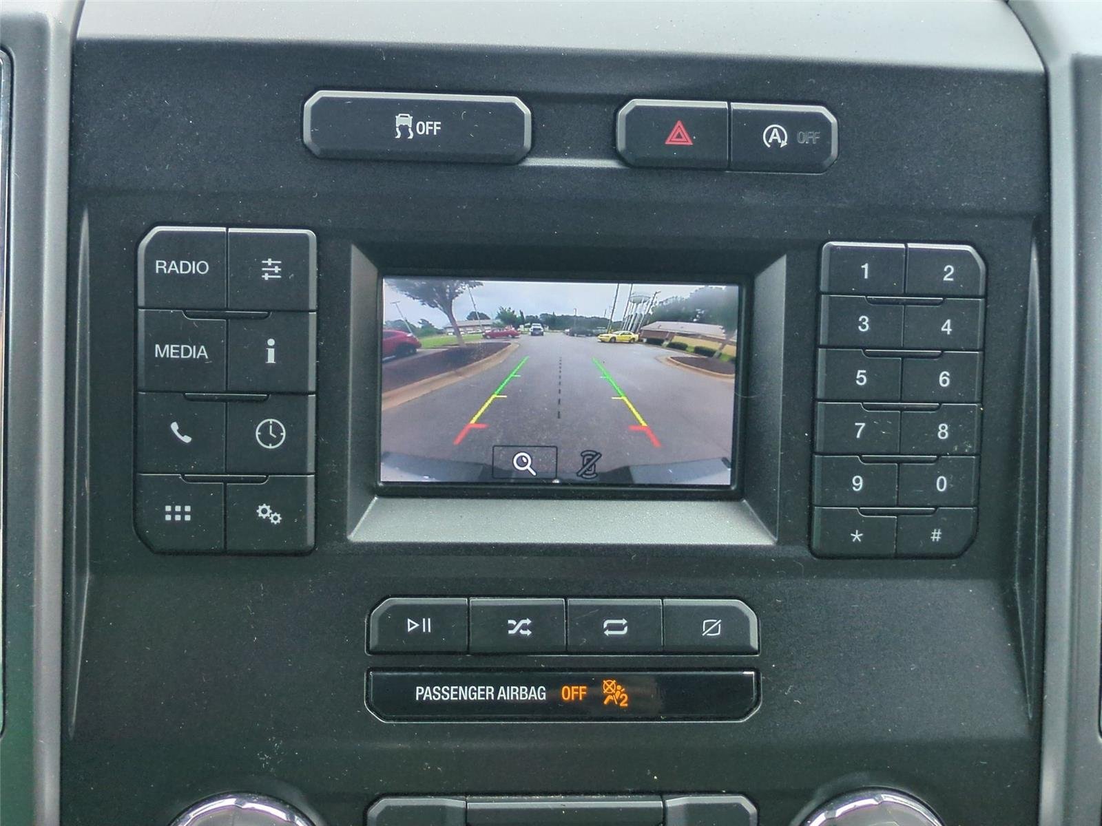 Used 2018 Oxford White Ford XLT image 26