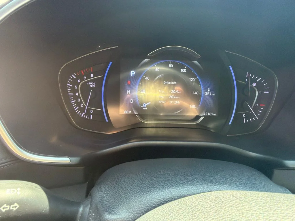 2020 Hyundai Santa Fe SEL - Photo 9
