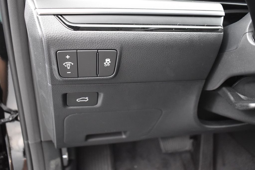 New 2026 Aurora Black Pearl Kia GT-Line FWD image 7