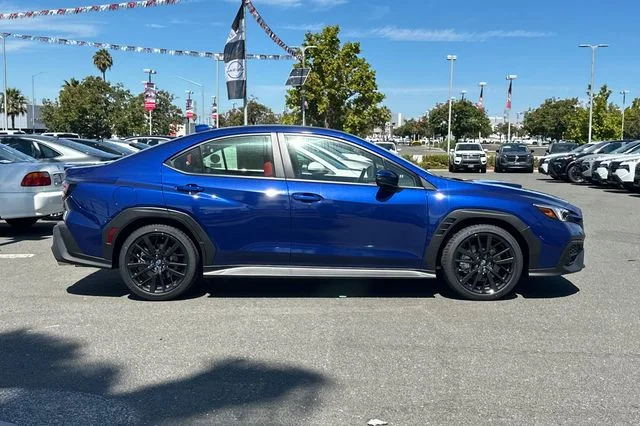 New 2026 SAPPHIRE BLUE PEARL Subaru Limited image 3