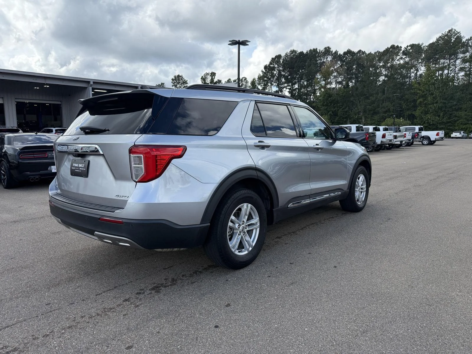 Used 2022 Iconic Silver Ford XLT image 6