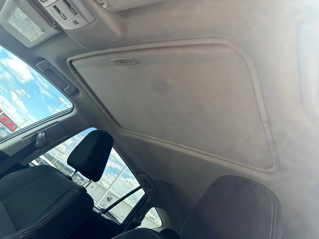 Used 2015 Blue Toyota XLE image 26