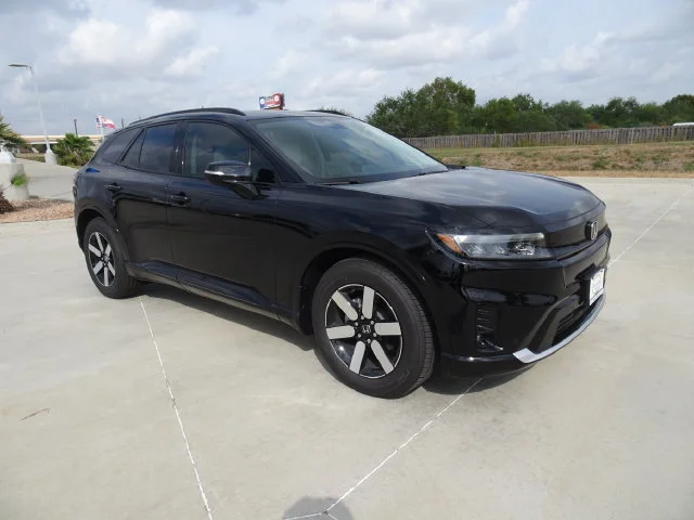 New 2026 Raven Black Honda Touring image 3
