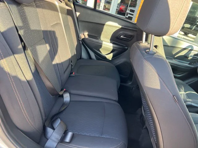 Used 2020 Silver Chevrolet LS image 26