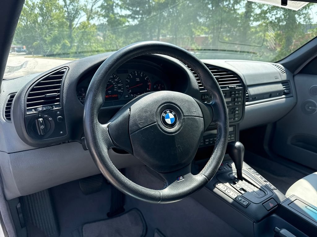 Used 1999  BMW Base image 13