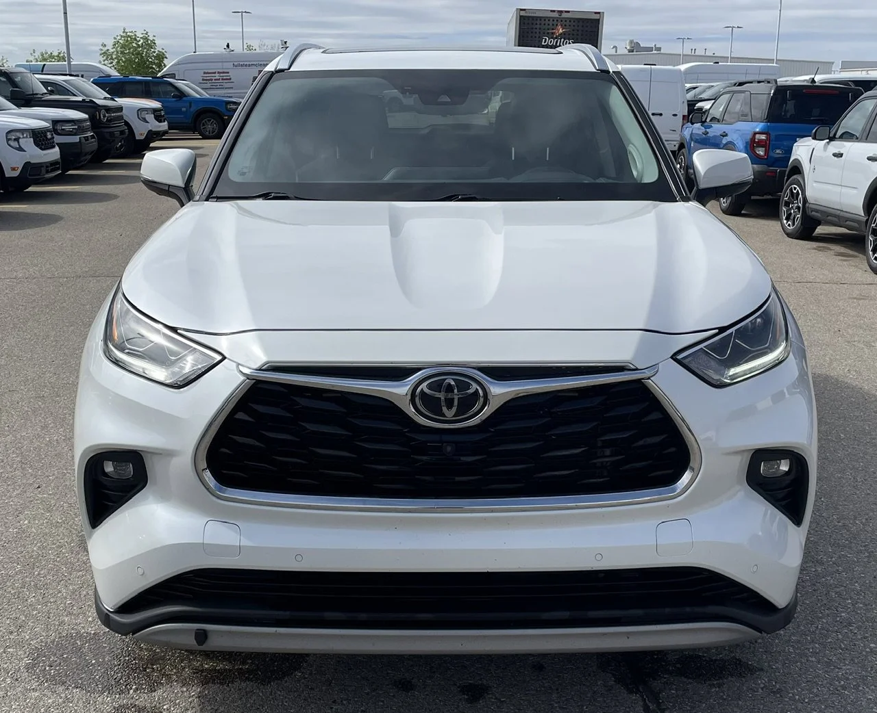 Used 2021 White Toyota LIMITED AWD **New Arrival** image 8