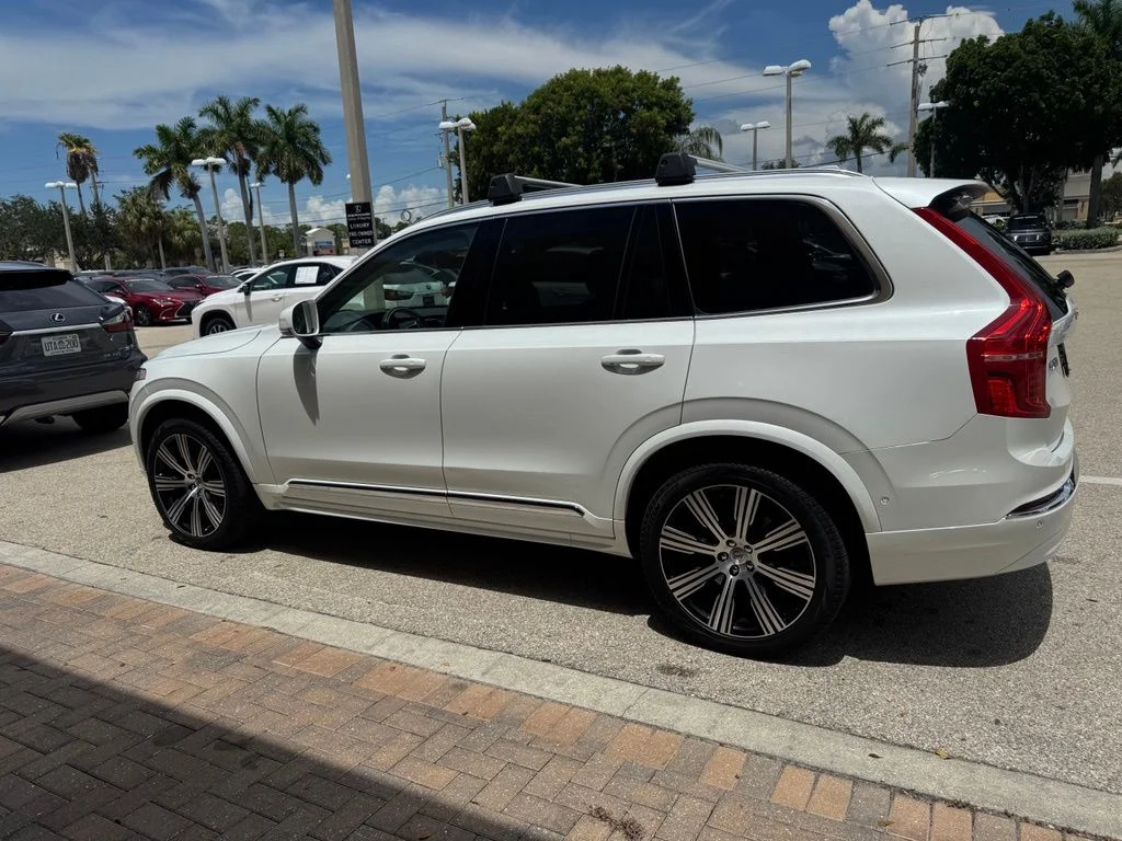 Used 2024 White Volvo Ultimate image 8